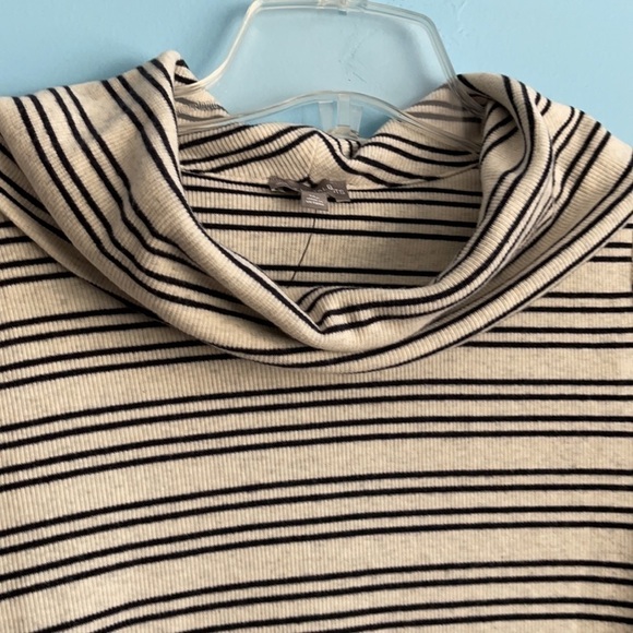 new Talbots Black Beige Stripes Cowl Neck Top US MP - Picture 2 of 6